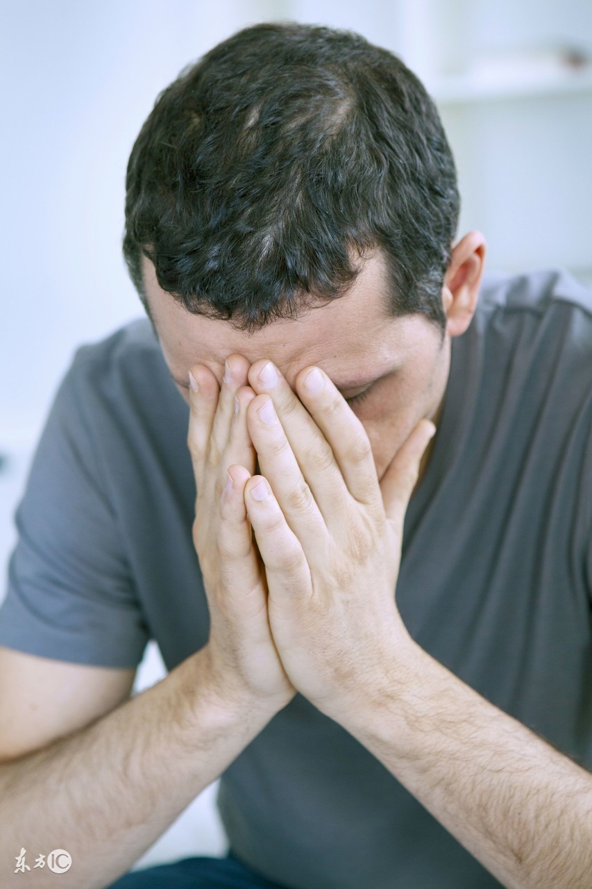 默默哭了、玩王者荣耀、发呆····你生孩子的时候，你老公在干