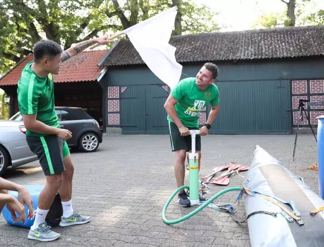 自制皮划艇比赛,野外徒步五公里拉练日记