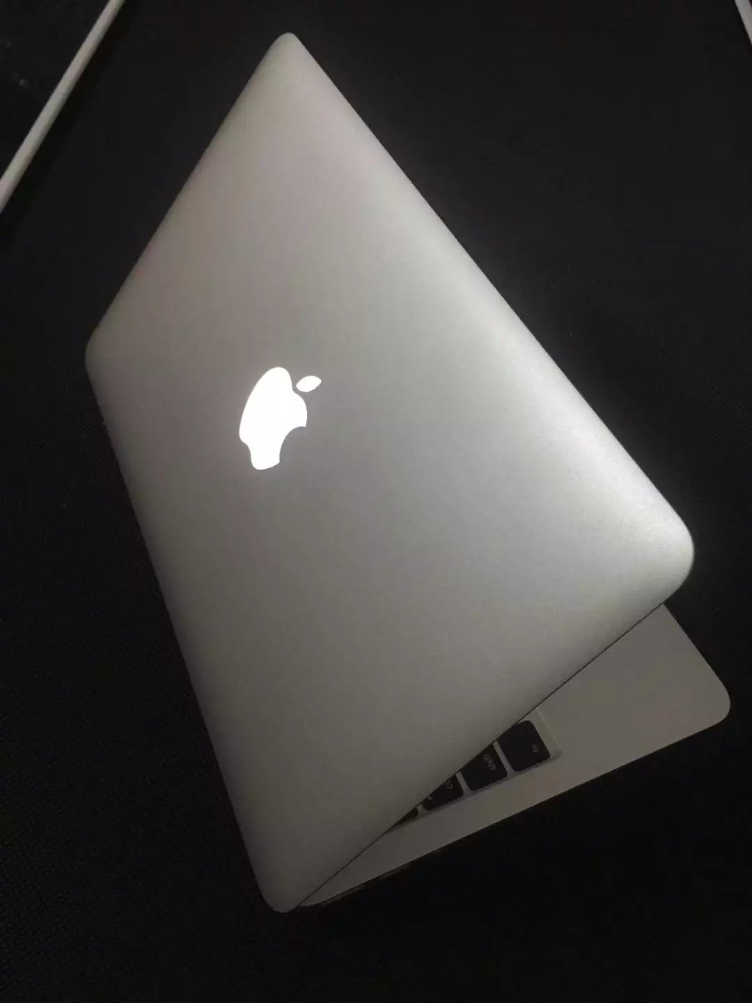 m2芯片的macbookair,苹果笔记本macbookairm2深空灰