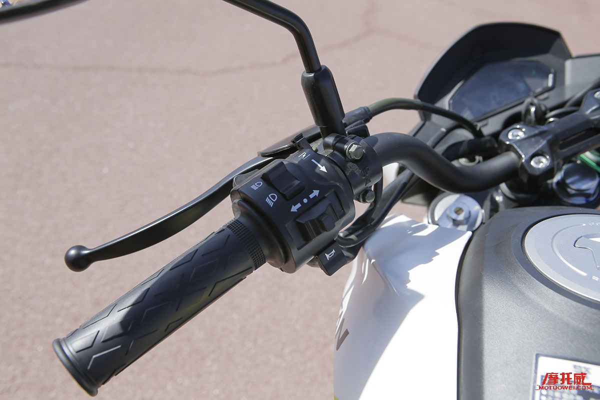 《原创试驾》城市运动小MINI力帆KPMINI摩托车试驾