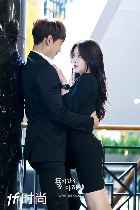 宋仲基与宋慧乔甜蜜,宋仲基与宋慧乔恋爱过程