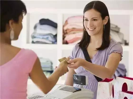 学一些简单实用的英语,出国实用英语购物