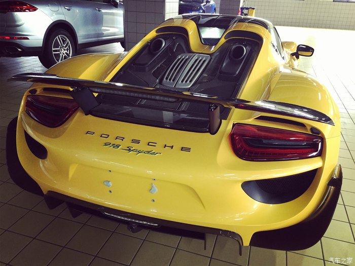 保时捷选配大轮毂多少钱,保时捷加价7000