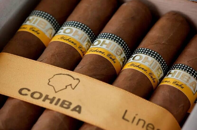 男生怎么穿休闲不尴尬,男人怎么穿好看