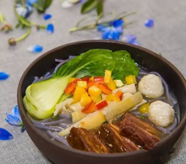 无锡人气美食推荐餐厅排名第一名,无锡菜必吃十大餐厅