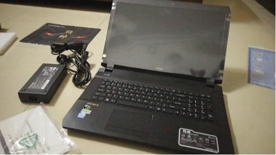 室友万元入手战神本就为了玩LOL，开机7秒，跑分23万