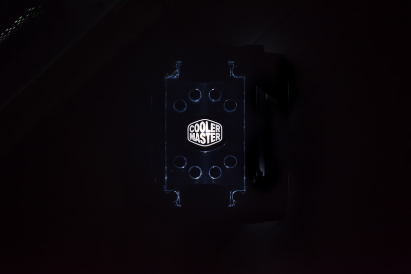 年后首波入坑硬件，这个散热器造型打几分CMMasterAirMaker8