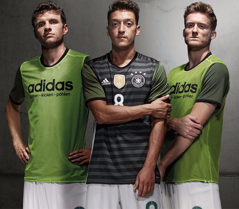 2010-2020体育最佳球衣,阿森纳2015-2016赛季球衣