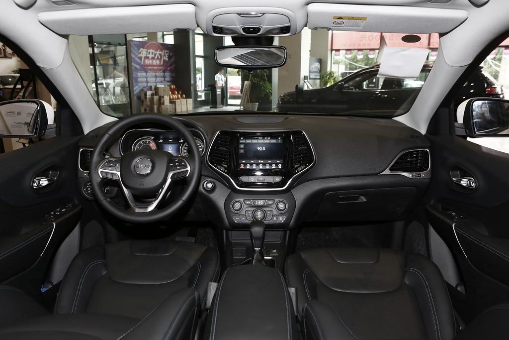 长春市jeep自由光二手车,赣州市jeep自由光优惠价格