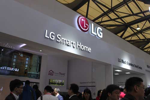 数智网带您逛展AWE看家电巨头如何玩转智能家居？