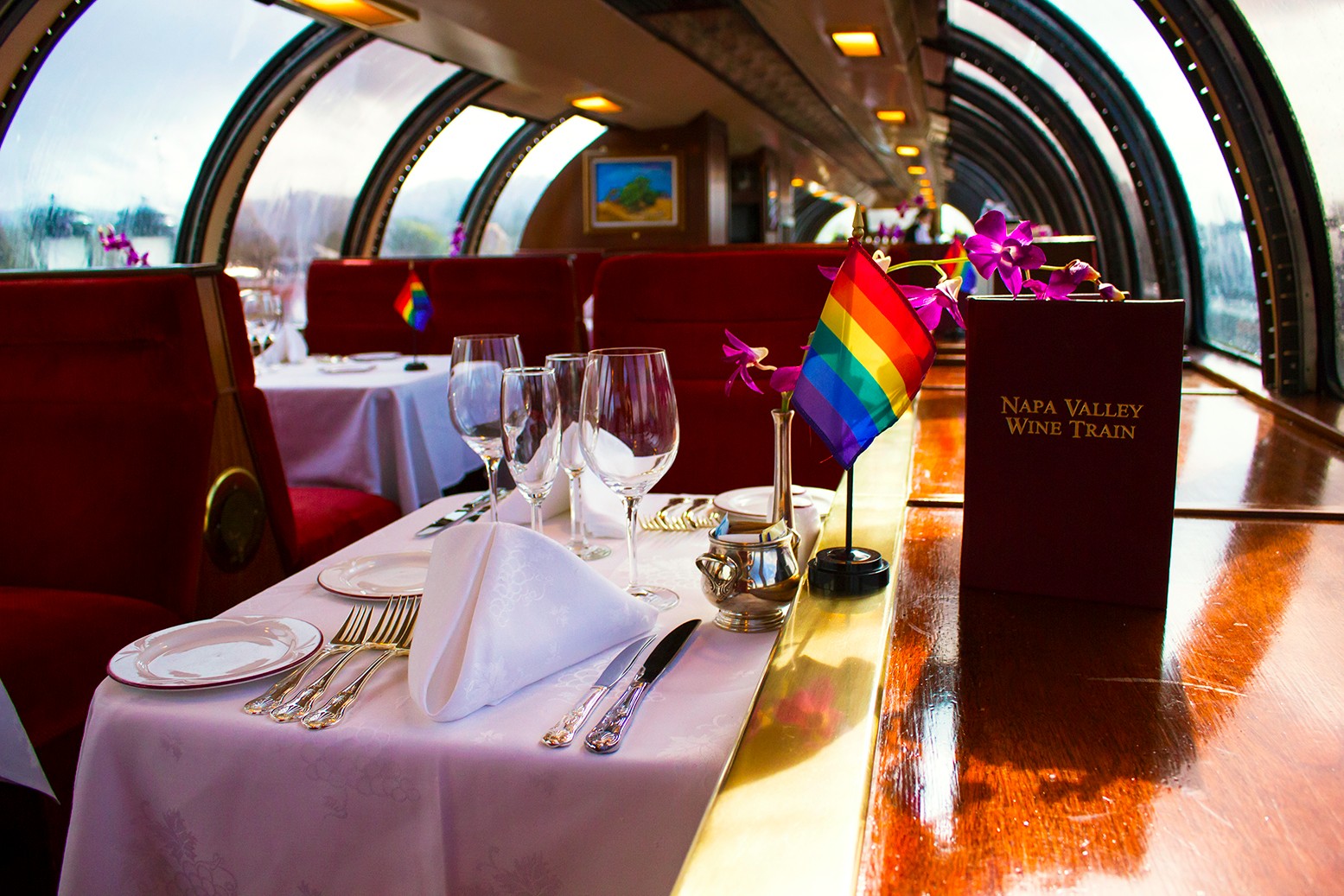 赏樱、观雪，私人版全宇宙最美8条铁路线|YOLO