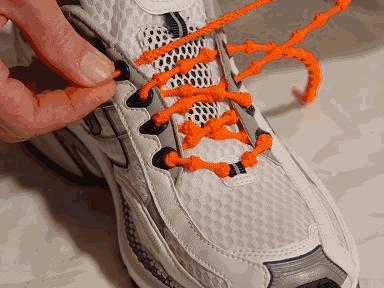 网球鞋的鞋带怎么穿,为什么网球鞋喜欢松鞋带