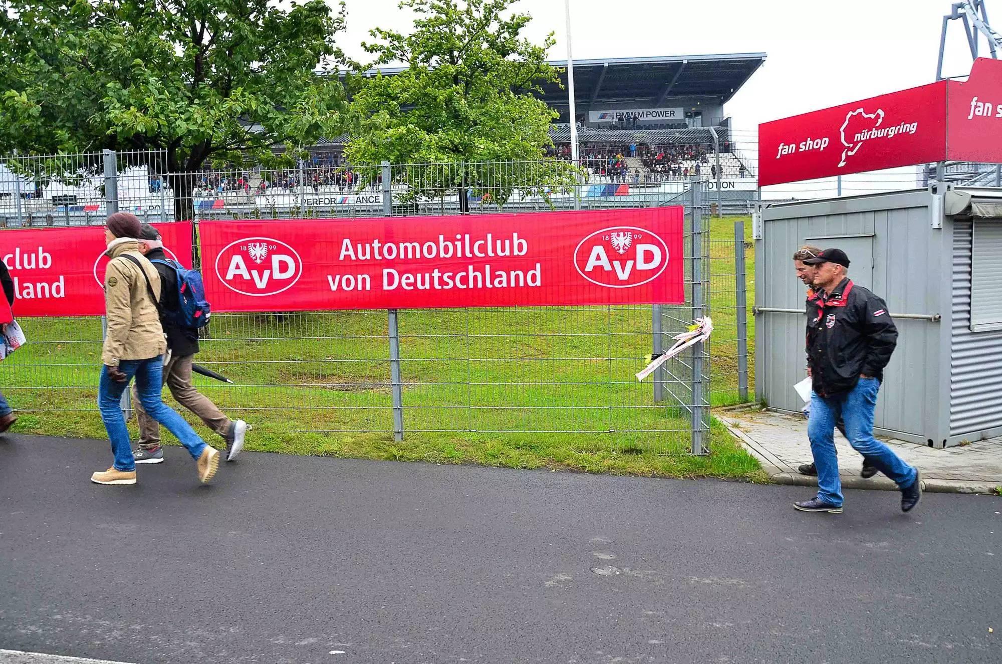 德国的不限速高速公路多少钱,高速公路不收费到哪天