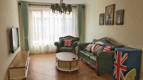 若尔盖草原房车营地,草原深处的房车营地