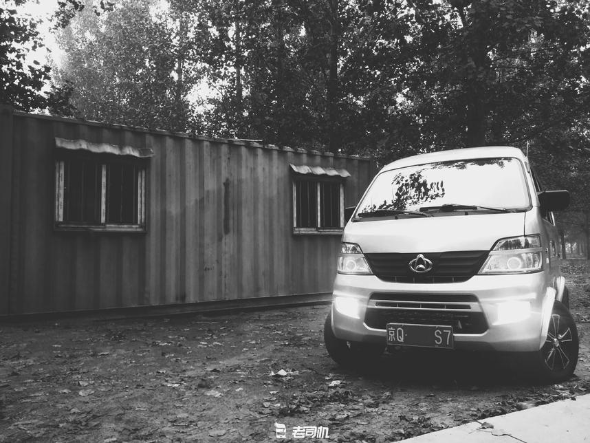 后驱五菱宏光爆改,爆改的五菱宏光竟然能上天