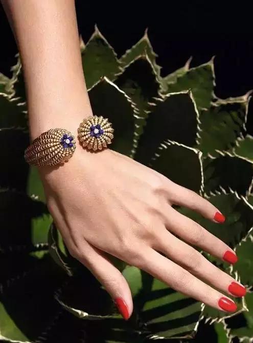 卡地亚设计师视频,卡地亚最经典10款手镯