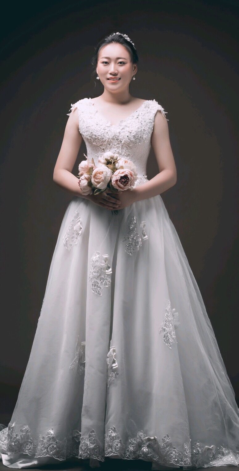 真正的高定婚纱,婚纱可能是每个女孩的梦想