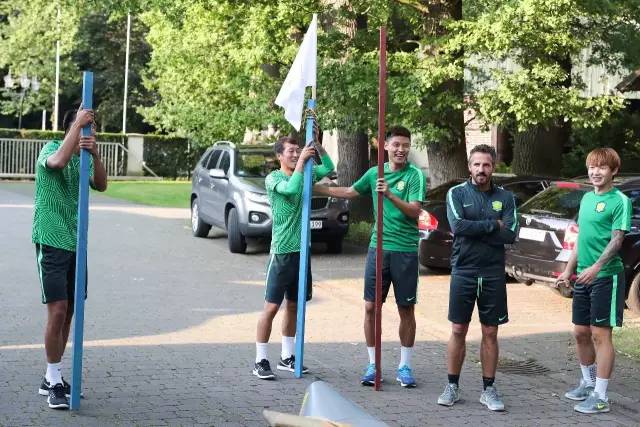 自制皮划艇比赛,野外徒步五公里拉练日记