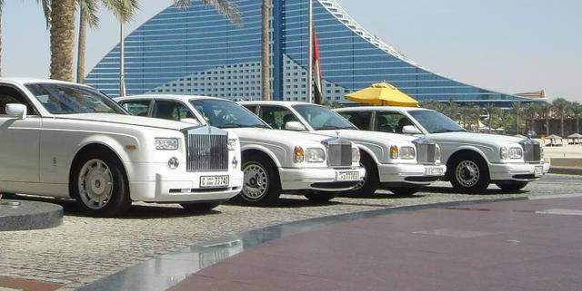 为什么劳斯莱斯的车标永远向上,为什么劳斯莱斯的车标不怕偷呢