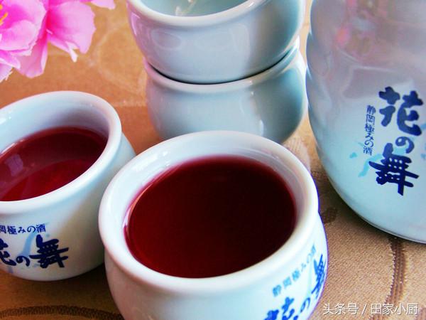 自己家酿的杨梅酒就是好喝,自家制作杨梅酒