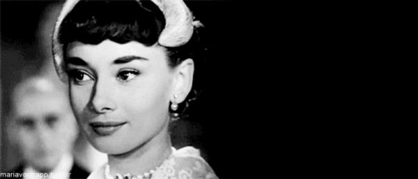 奥黛丽赫本的时代以什么为美,奥黛丽赫本优雅永不过时视频