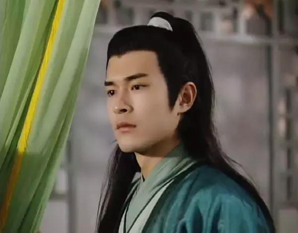 圆月弯刀渣男,圆月弯刀颜值