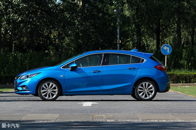 舒适性和运动性都好的车,雪佛兰科鲁兹2014两厢油耗