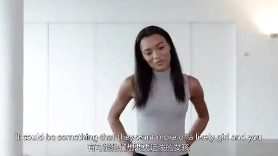 奚梦瑶刘雯维密粉色合照,上海维密秀何穗刘雯奚梦瑶