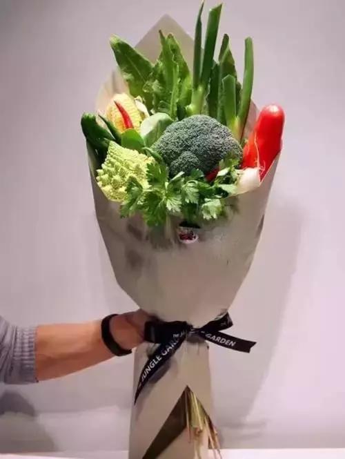 七夕节看看自己收到什么礼物,七夕送大佬什么礼物好