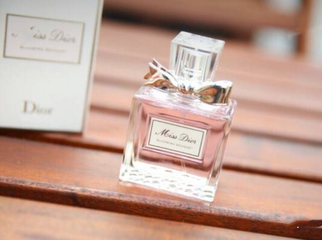 七夕情人节礼盒迪奥香水,七夕迪奥口红香水套装礼盒