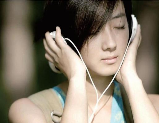 眼窝凹陷要怎么才能好看,眼睛一到下午上眼窝凹陷咋回事