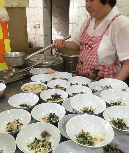 武汉必吃的美食排行榜,武汉排队吃美食图片