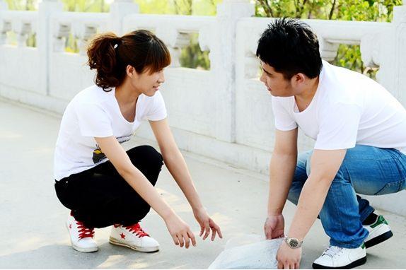 当年爬山时相遇的路人甲，现在居然成了我老公，这张照片见证爱情