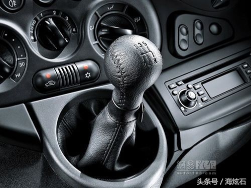 梦迪博朗和众泰朗悦的区别,众泰梦迪博朗17年二手车价格