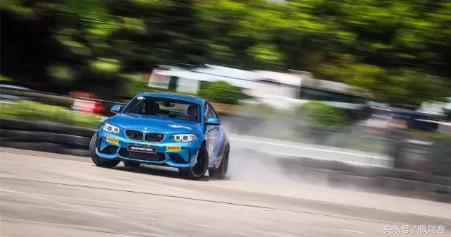 m这个字母怎么样,M这个字母读什么