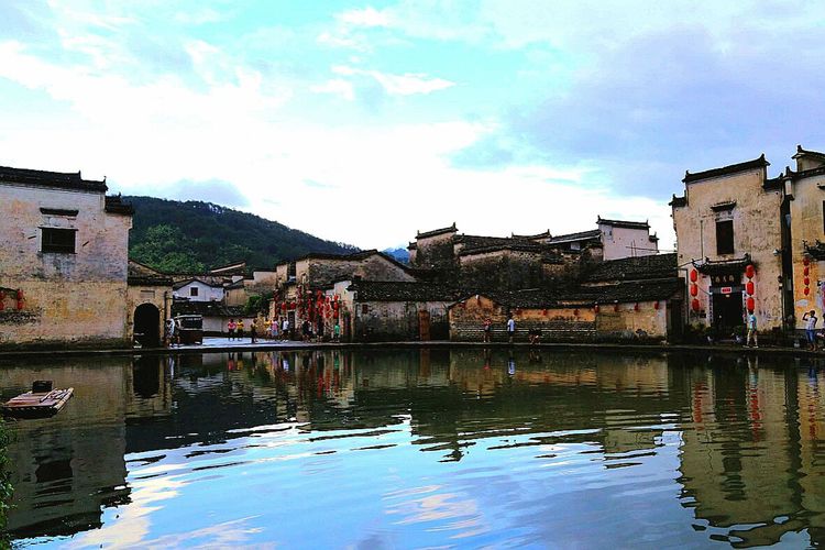 水光潋滟晴方好描写哪个景点,山色空蒙雨亦奇