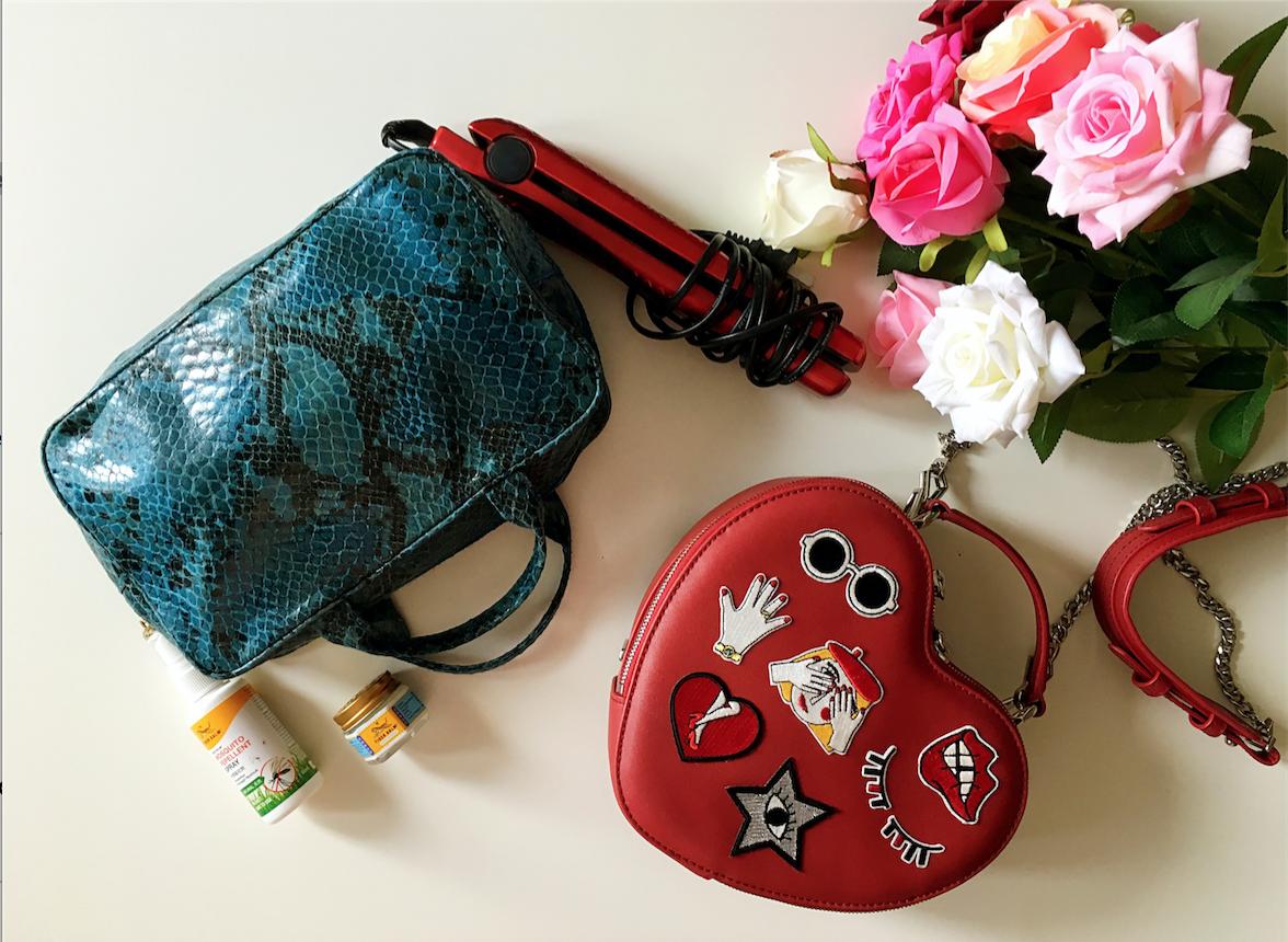 短途旅行我的化妆包里有什么 (出门旅行我的化妆包里都有什么)