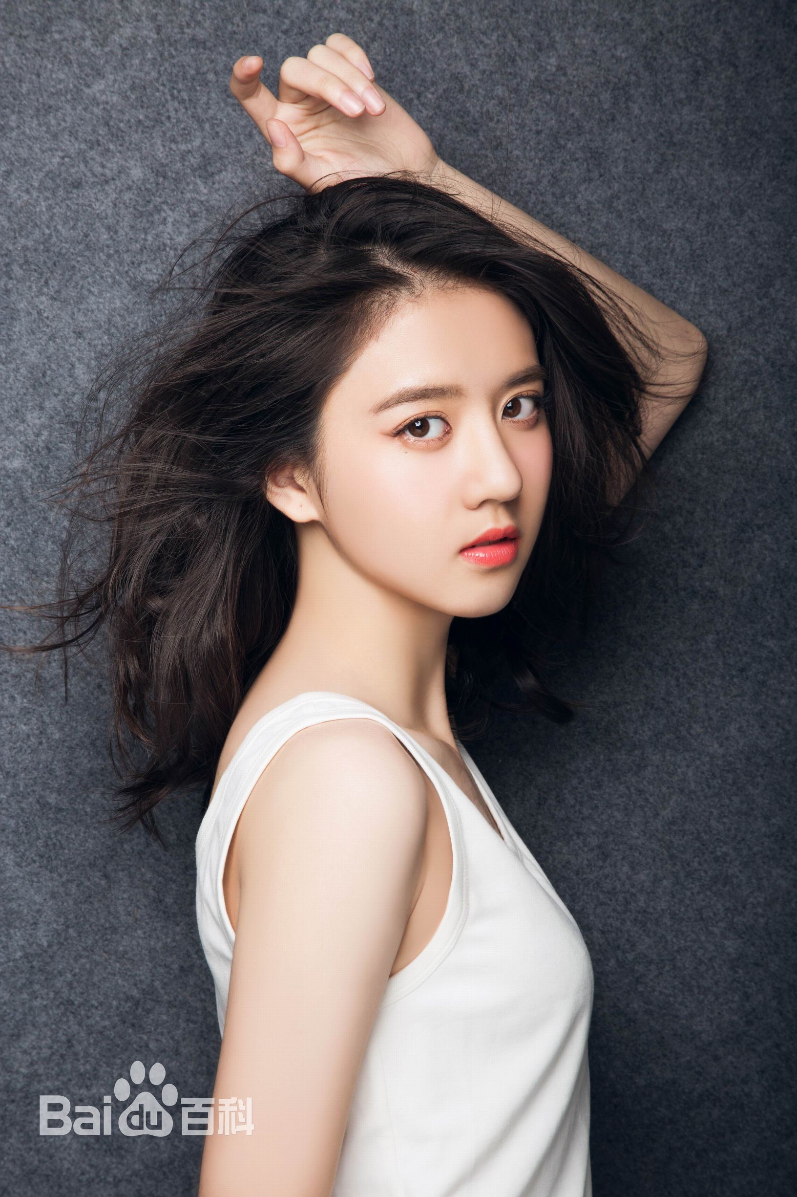 开学季｜校园又冒出多少高颜值的新生，学校门卫可以卖票参观啦