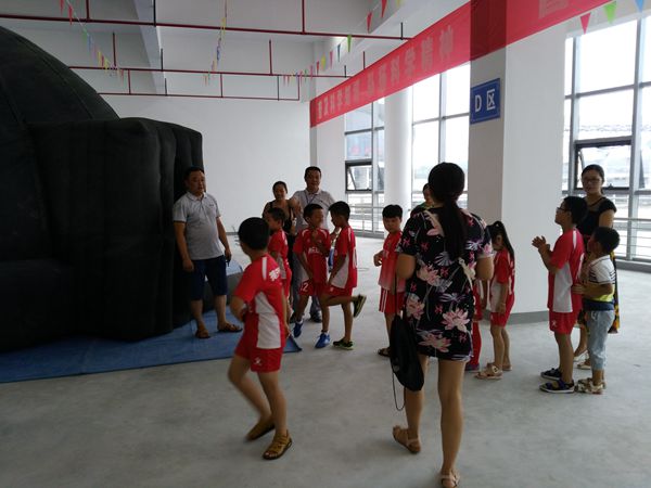 澶箹娴佸姩绉戞妧棣嗗湪鍝噷,澶箹瓒崇悆灏忓皢