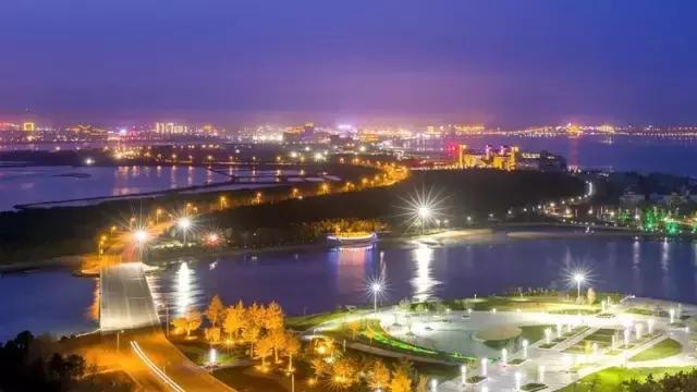 您好，您有一封来自荣成的邀请函，请注意查收！