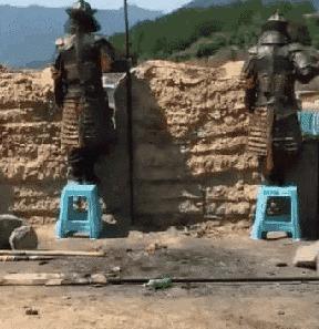 每日逗你一乐：今天我终于见到秋名山车神了