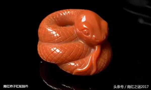 属猪的适合佩戴什么属相的朱砂,属猪的戴什么颜色最旺