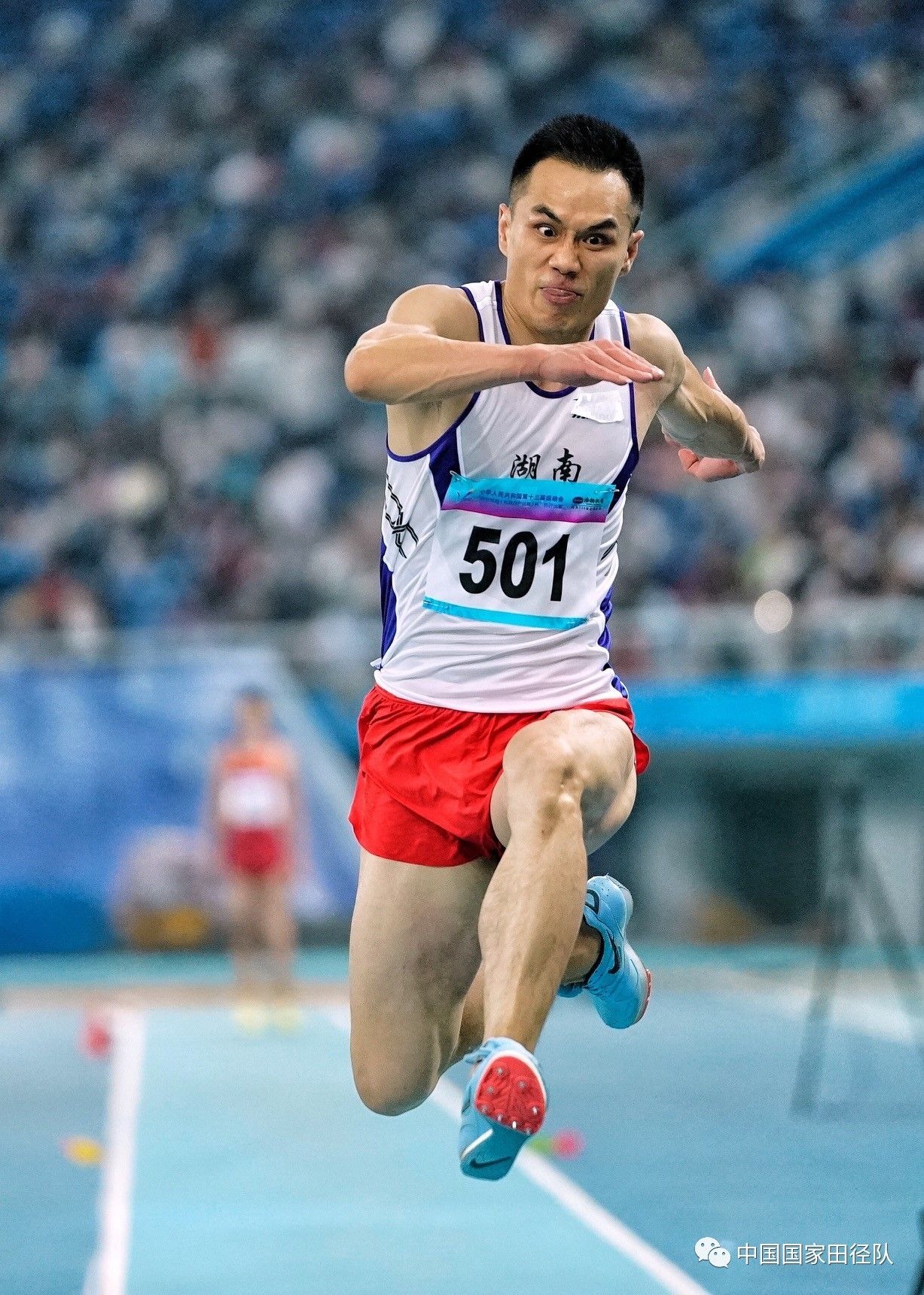 谢震业10秒01破百米夺冠,全运会男子田径100米半决赛谢震业