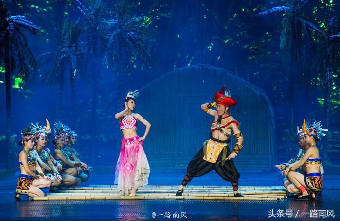 三亚千古情快闪游客抢镜视频,三亚千古情秀