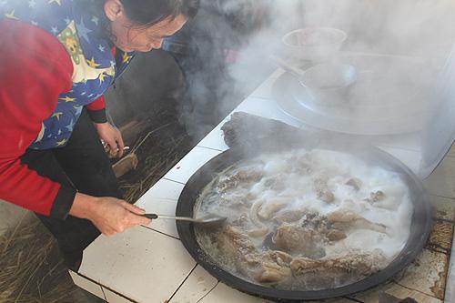 舌尖上的美食杀猪菜,舌尖上的中国东北杀猪菜是第几集