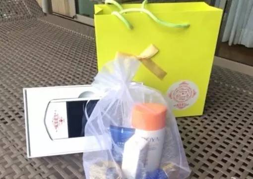 一份伴手礼,盘点明星结婚伴手礼