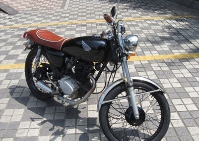 濒临废铁CG125改装复古，还是黑色经典