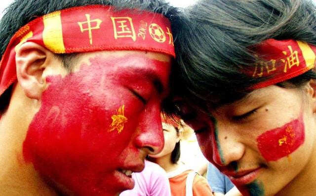 2024卡塔尔亚洲杯国足第一场比赛,97年十强赛国足客场对卡塔尔1:1