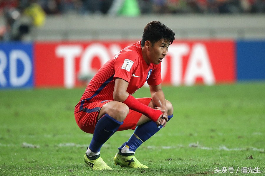 心理战？乌主帅称裁判帮中国队：我们5名球员中毒不是偶然