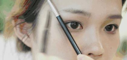 早上只有十分钟？手把手教你化出精致妆容！